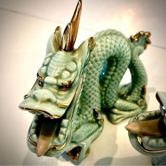 ♥️ Ceramic Dragon Figurines with Gold Accents - Picture 2 of 11